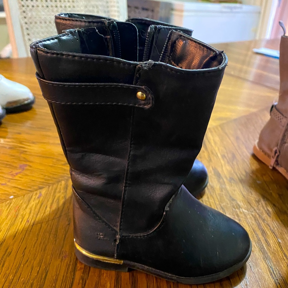 Size 5T black boots